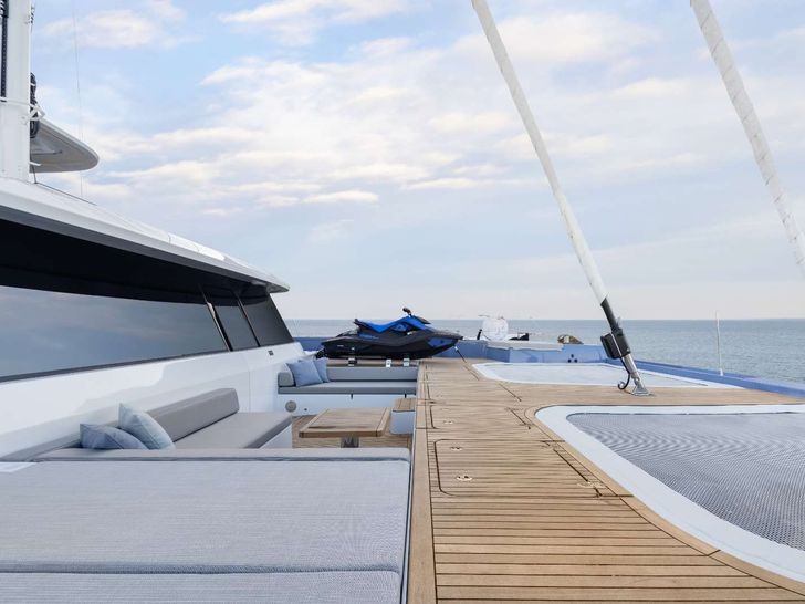 AGATA BLU Sunreef 70 foredeck AGATA BLU Sunreef 70 foredeck