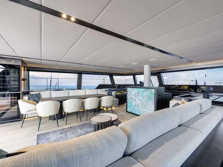 AGATA BLU Sunreef 70 indoor dining area AGATA BLU Sunreef 70 indoor dining area