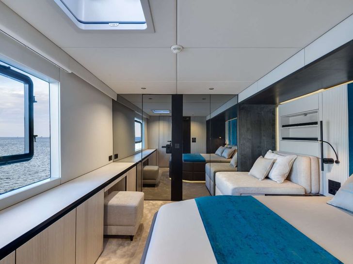 AGATA BLU Sunreef 70 master cabin AGATA BLU Sunreef 70 master cabin