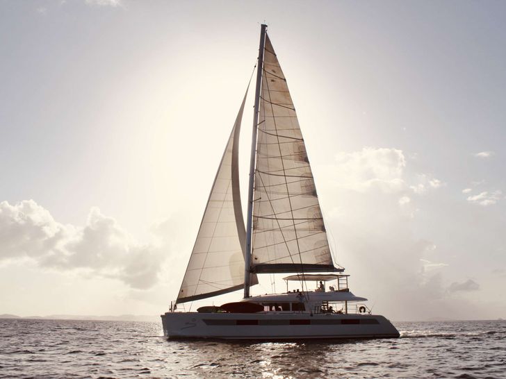 Under sail Under sail