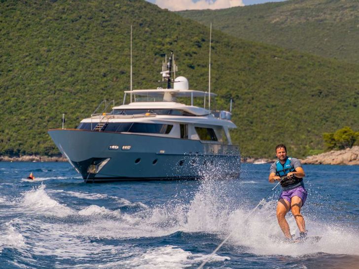 VALENTINA II Yacht Wakeboard VALENTINA II Yacht Wakeboard