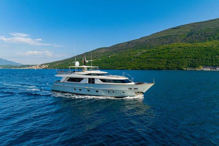 Charter Yacht VALENTINA II - Sanlorenzo SD90 - 4 Cabins - Tivat - Porto Montenegro - Split - Dubrovnik