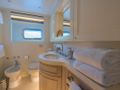 VALENTINA II Yacht Master Ensuite VALENTINA II Yacht Master Ensuite