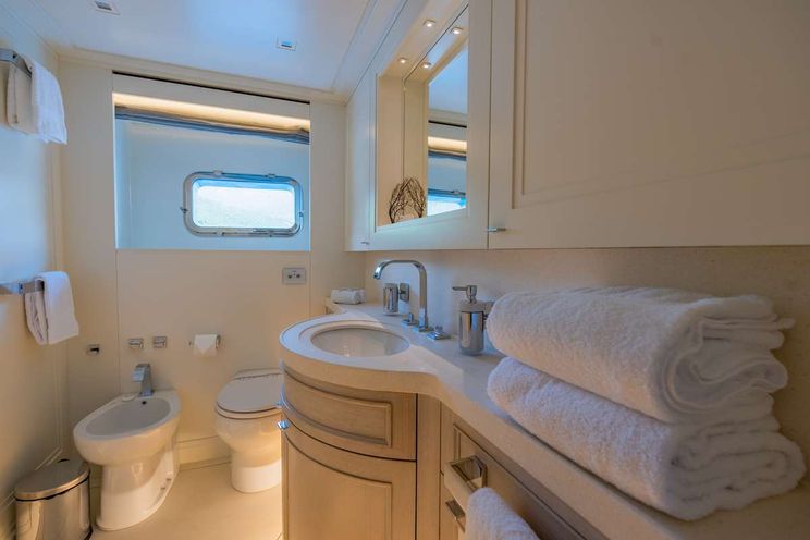 Charter Yacht VALENTINA II - Sanlorenzo SD90 - 4 Cabins - Tivat - Porto Montenegro - Split - Dubrovnik