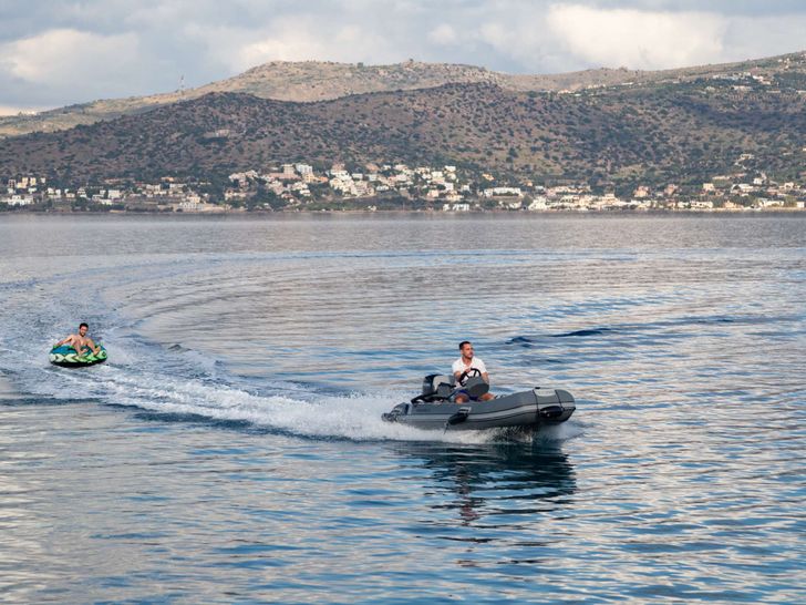 JEWEL Lagoon 51 - tubing JEWEL Lagoon 51 - tubing