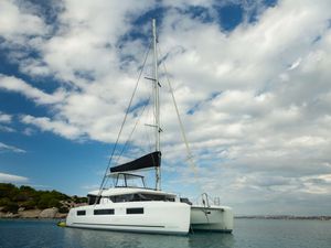 JEWEL - Lagoon 51 - 6 Cabins - Athens - Mykonos - Paros - Cyclades - Greece JEWEL - Lagoon 51 - 6 Cabins - Athens - Mykonos - Paros - Cyclades - Greece