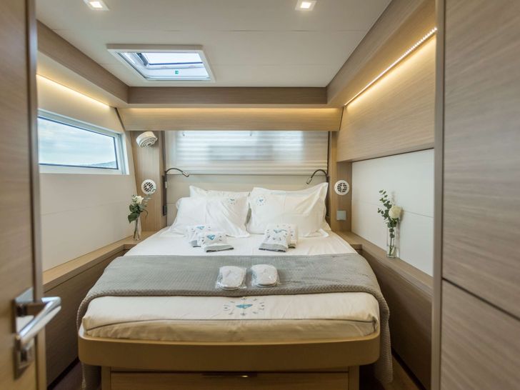 JEWEL Lagoon 51 - master cabin JEWEL Lagoon 51 - master cabin