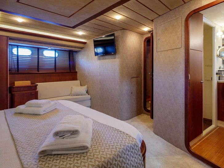 MY WAY - Master Cabin MY WAY - Master Cabin