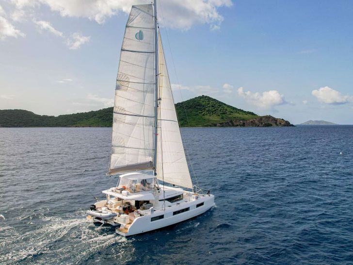PURELYBLU Lagoon 50 - cruising PURELYBLU Lagoon 50 - cruising