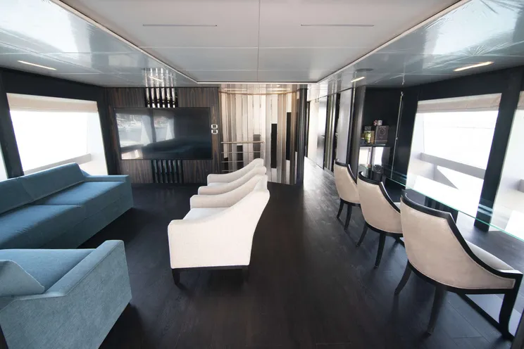 Charter Yacht ROMEO FOXTROT - Hargrave 116 - 5 Cabins - Nassau - Staniel Cay - Exumas