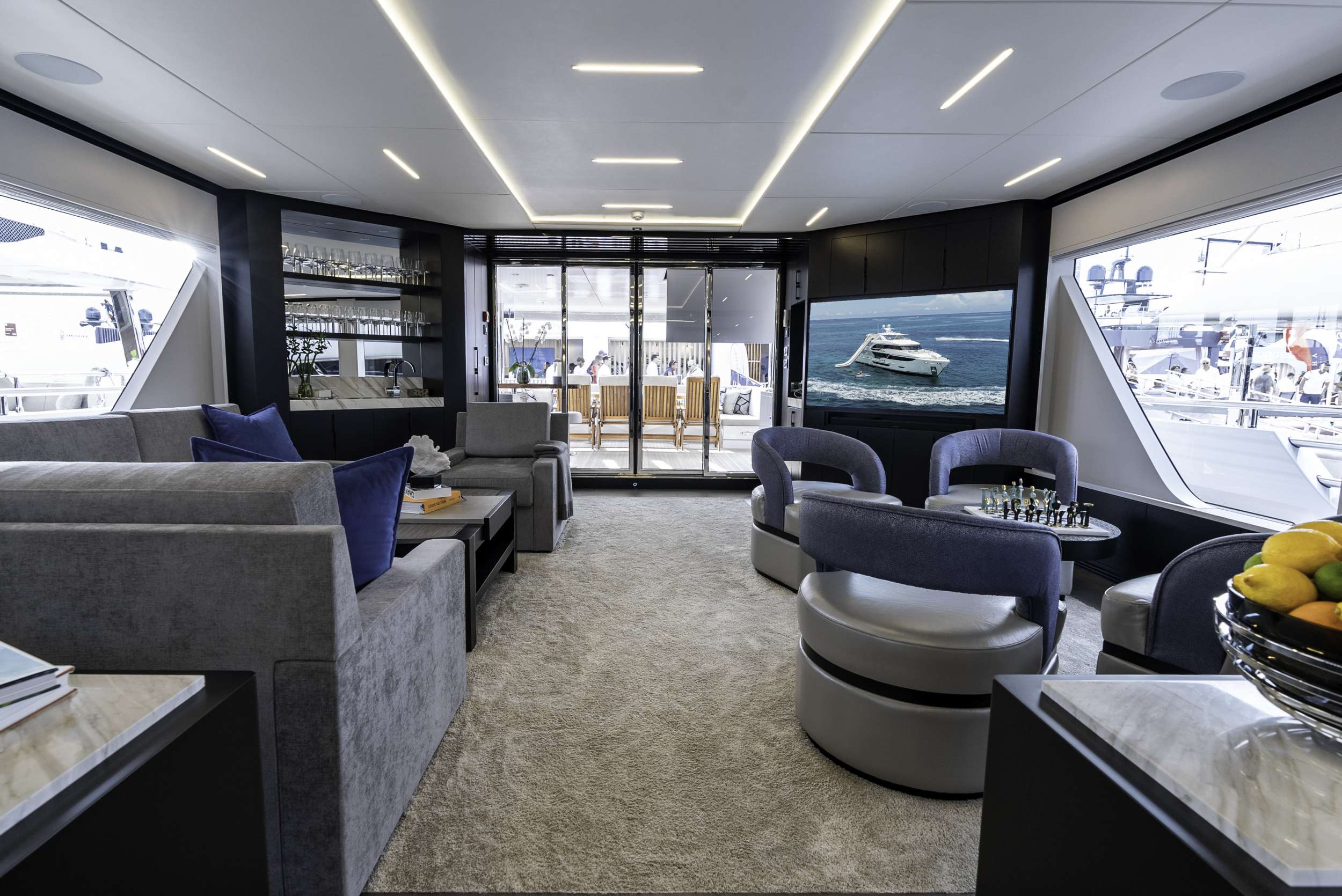 Charter Yacht ROMEO FOXTROT - Hargrave 118 - 5 Cabins - Nassau - Exumas - Bahamas