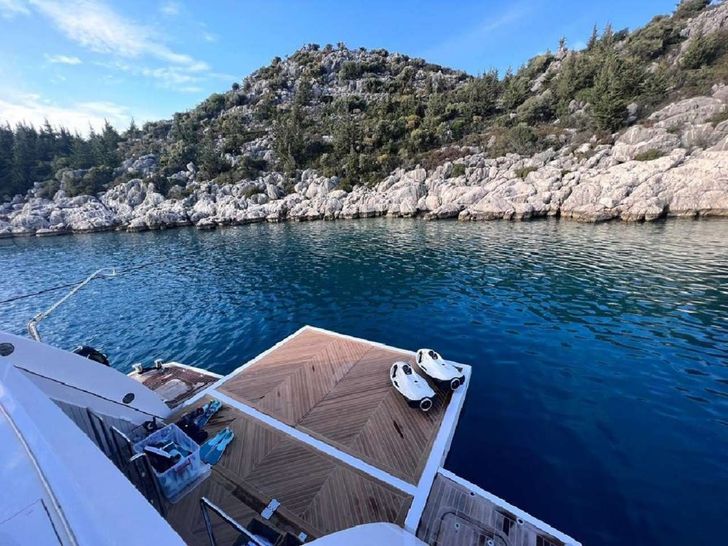 ROMEO FOXTROT - Beach club ROMEO FOXTROT - Beach club