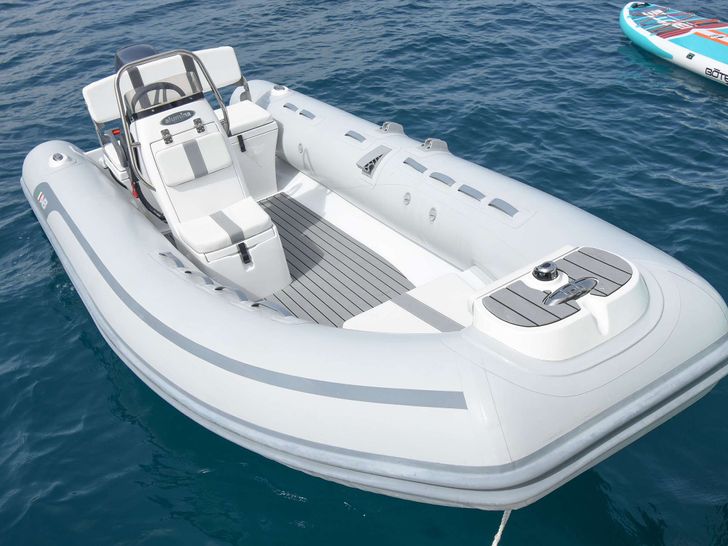 BAREFOOT COWBOY - Tender BAREFOOT COWBOY - Tender