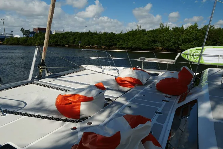 Charter Yacht ADVENTURE US - Royal Cape 57 - 4 Cabins - St Thomas - St John - St Croix