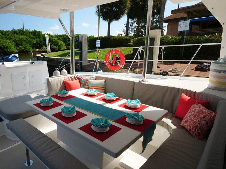 SISTER SHIP SISTER SHIP