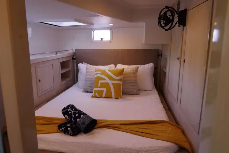 Charter Yacht ADVENTURE US - Royal Cape 57 - 4 Cabins - St Thomas - St John - St Croix