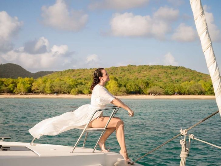 BEYOND - Foredeck BEYOND - Foredeck