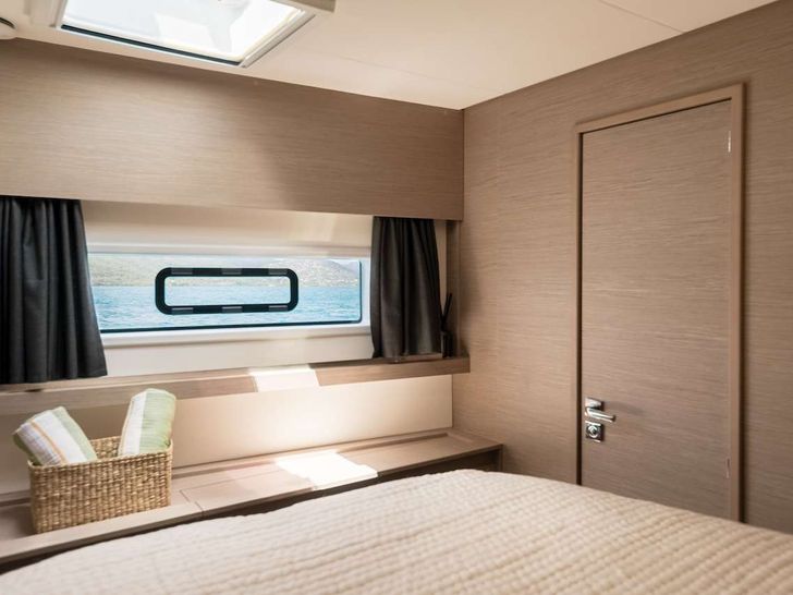 BEYOND - Double cabin BEYOND - Double cabin