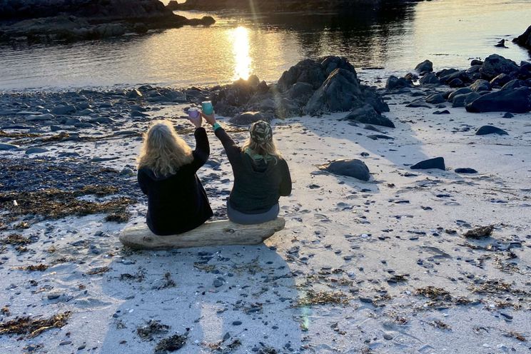 Charter Yacht BEAR PAW - Custom 90 - 3 Cabins - Alaska - San Juan Islands - Washington