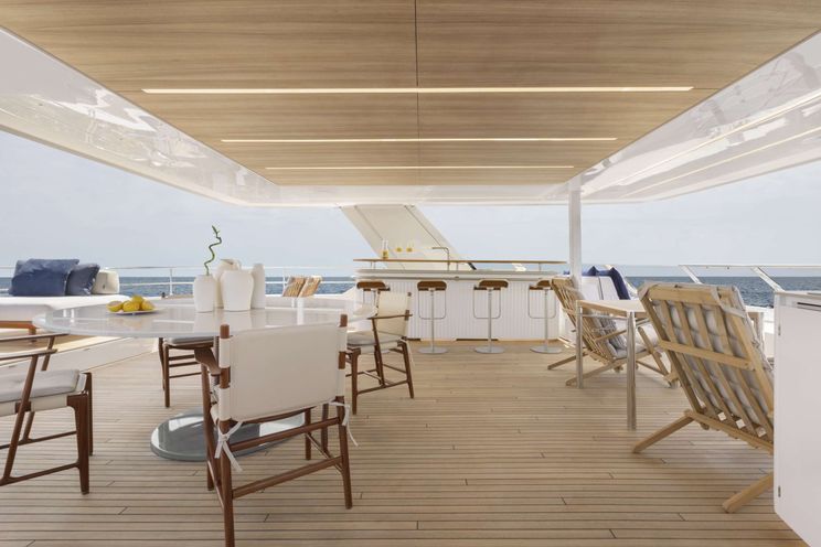 Charter Yacht PRONTO - Sunreef Power Catamaran 80 - 4 Cabins - Paradise Island - Nassau - Bahamas