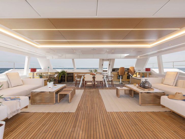 PRONTO - Sunreef 80,saloon and dining area panoramic shot PRONTO - Sunreef 80,saloon and dining area panoramic shot