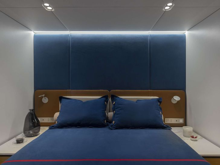 PRONTO - Sunreef 80,cabin bed PRONTO - Sunreef 80,cabin bed