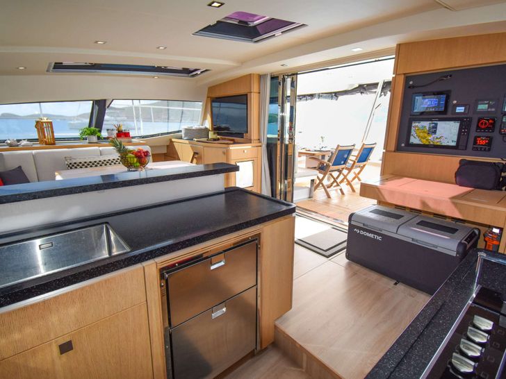 ROGUE - galley ROGUE - galley