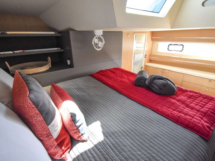ROGUE - queen bed cabin 3 ROGUE - queen bed cabin 3