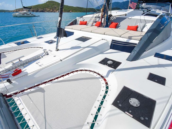ROGUE - foredeck bronzing area with trampoline panoramic shot ROGUE - foredeck bronzing area with trampoline panoramic shot