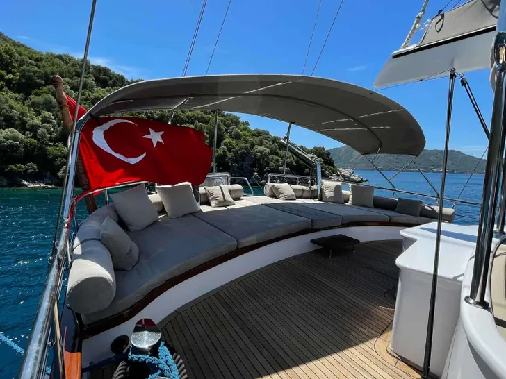 NEVRA QUEEN 40m Bodrum Shipyards Gulet Sofas