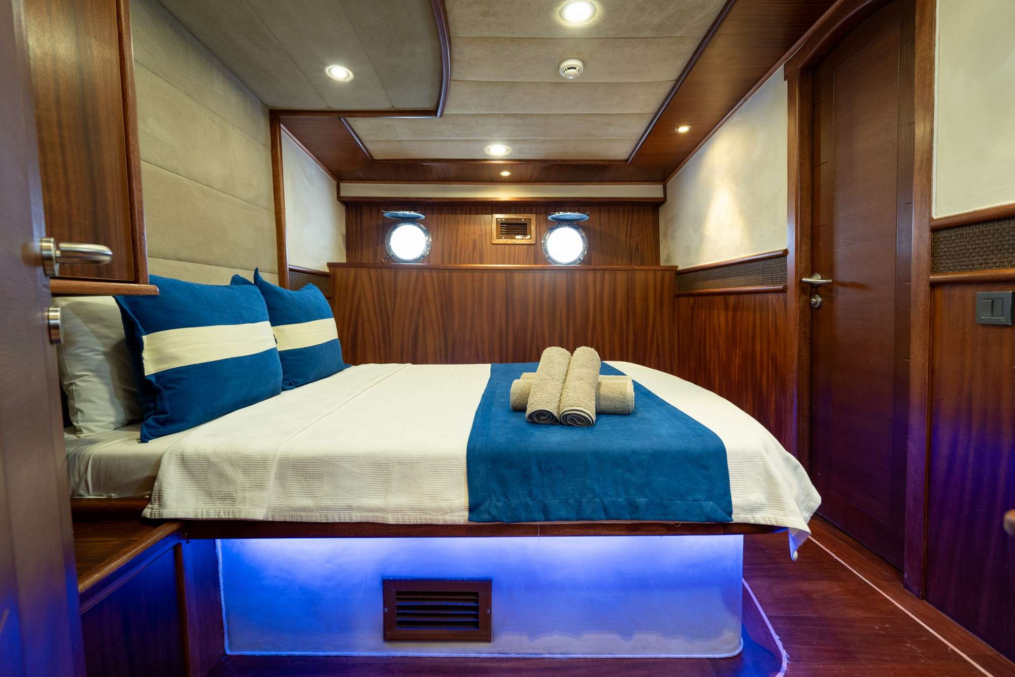 Charter Yacht NEVRA QUEEN - Bodrum Shipyards 40m - 10 Cabins - Bodrum - Gocek - Marmaris - Turkey