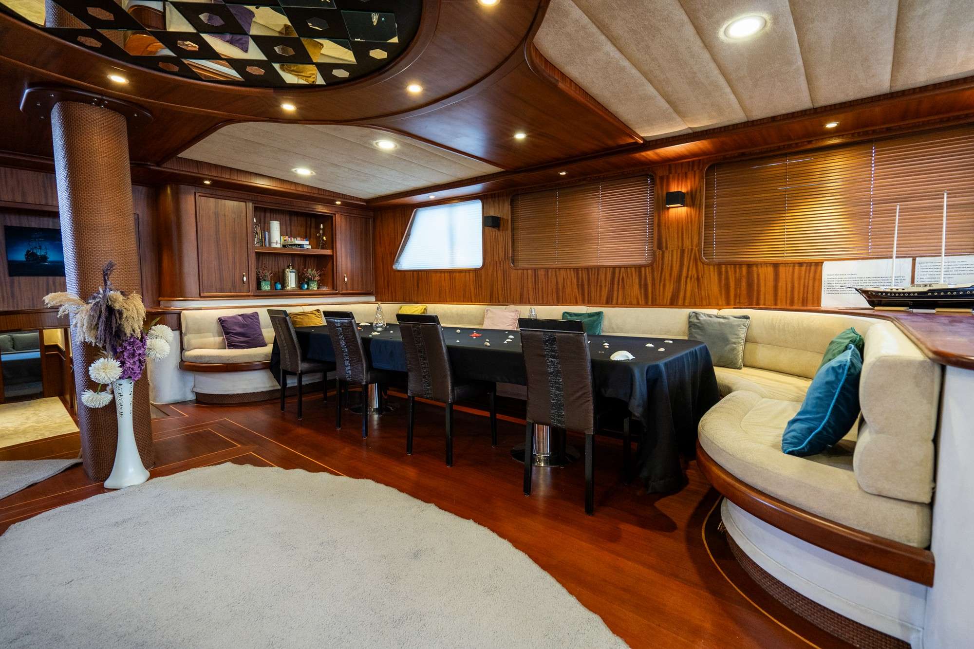 Charter Yacht NEVRA QUEEN - Bodrum Shipyards 40m - 10 Cabins - Bodrum - Gocek - Marmaris - Turkey