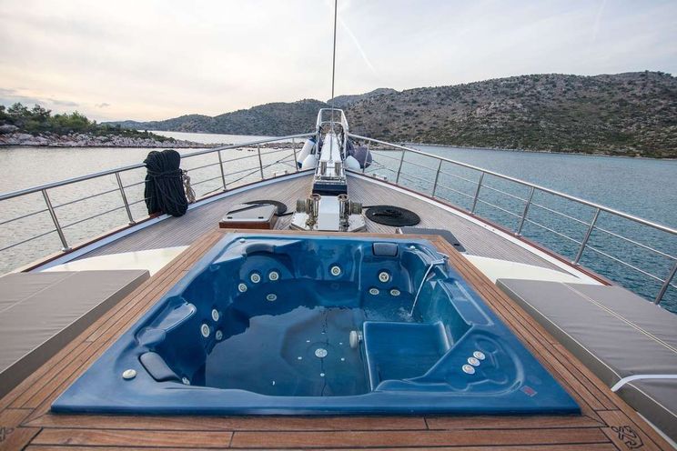 Charter Yacht NEVRA QUEEN - Bodrum Shipyards 40m - 10 Cabins - Bodrum - Gocek - Marmaris - Turkey