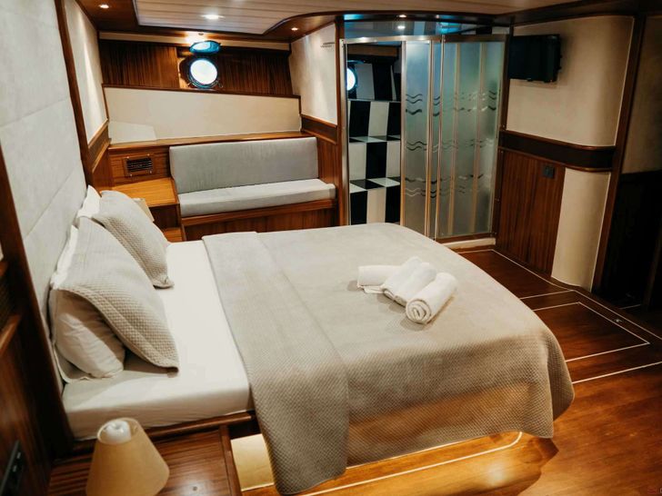 NEVRA QUEEN Bodrum Shipyards 40m - VIP cabin 1 NEVRA QUEEN Bodrum Shipyards 40m - VIP cabin 1