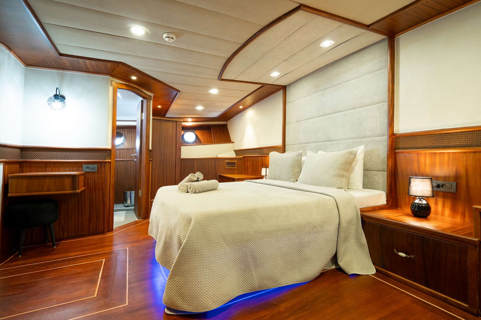 Charter Yacht NEVRA QUEEN - Bodrum Shipyards 40m - 10 Cabins - Bodrum - Gocek - Marmaris - Turkey