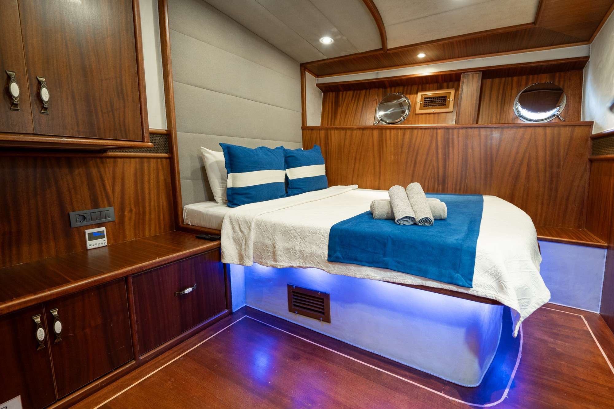 Charter Yacht NEVRA QUEEN - Bodrum Shipyards 40m - 10 Cabins - Bodrum - Gocek - Marmaris - Turkey