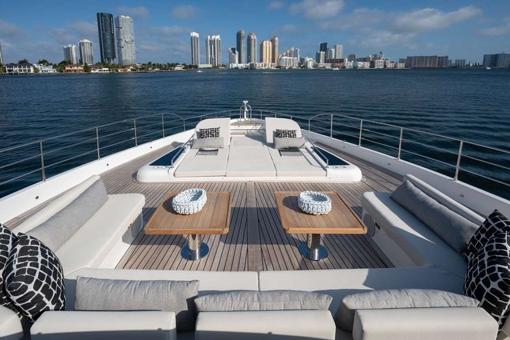 Charter Yacht SANTOSH - Majesty Yachts Gulf Craft 108 - 5 Cabins - Nassau - Exumas - Bahamas