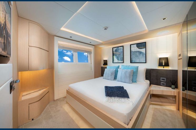 Charter Yacht SANTOSH - Majesty Yachts Gulf Craft 108 - 5 Cabins - Nassau - Exumas - Bahamas