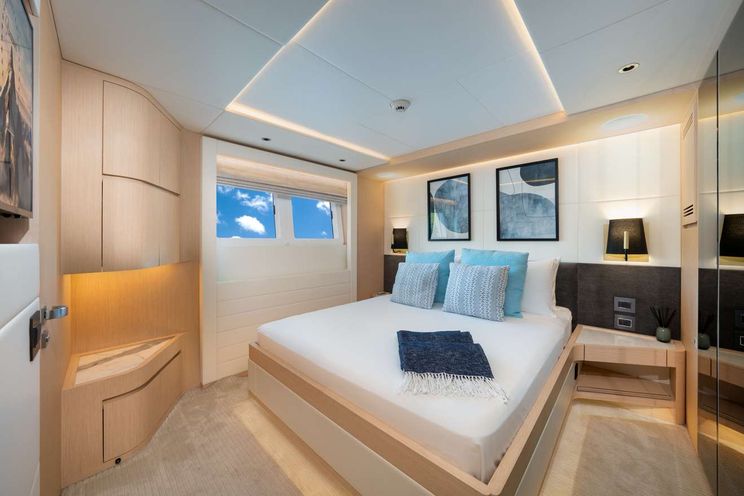 Charter Yacht SANTOSH - Majesty Yachts Gulf Craft 108 - 5 Cabins - Nassau - Exumas - Bahamas