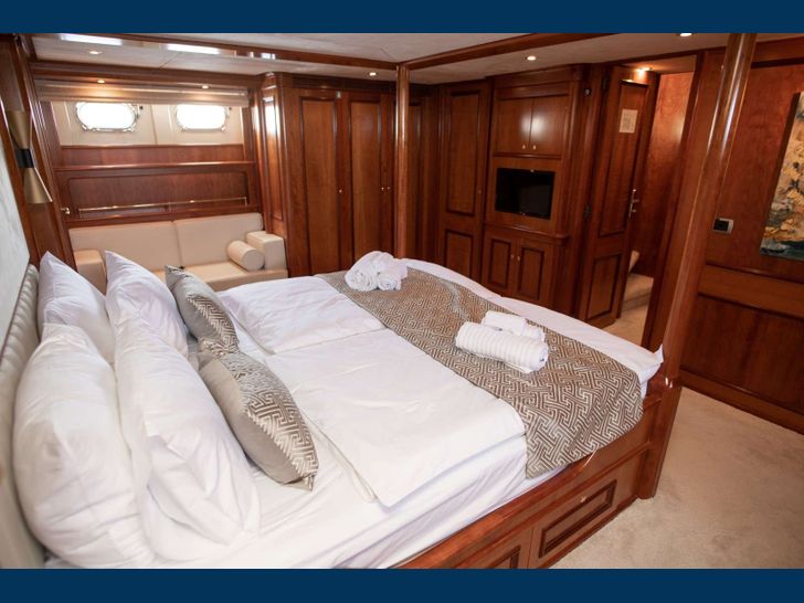 SEA BREEZE II - Mulder 27 m,master cabin bed