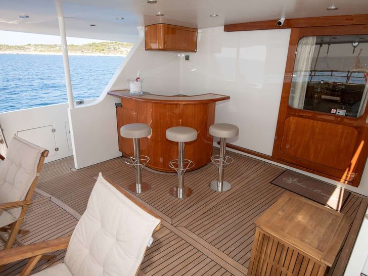 SEA BREEZE II - Mulder 27 m,flybridge minibar SEA BREEZE II - Mulder 27 m,flybridge minibar