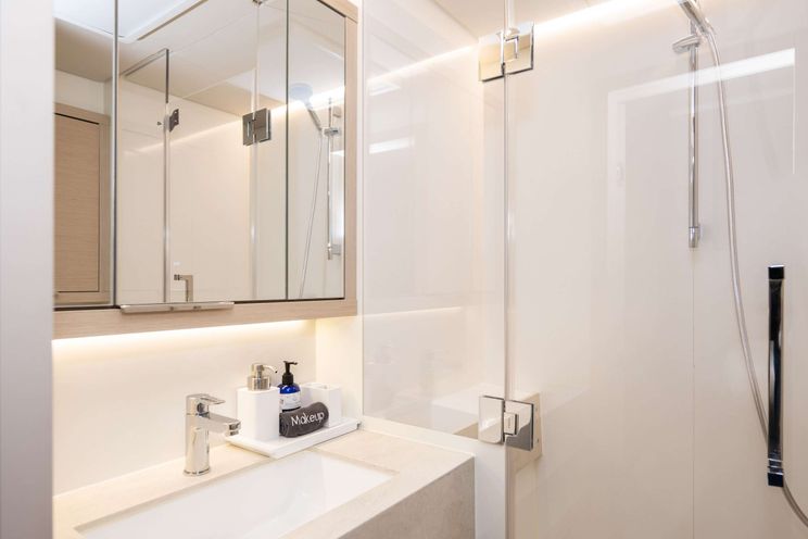 Charter Yacht GULLWING - Lagoon 55 - 4 Cabins - Tortola - Anegada - Virgin Gorda - British Virgin Islands - Caribbean