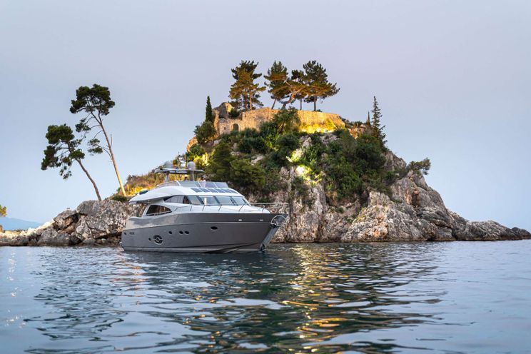 Charter Yacht STELA 117 - Royal Denship 85 - 4 Cabins - Lefkas - Athens - Santorini - Greece