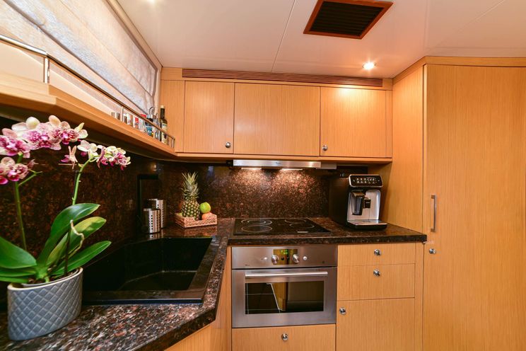 Charter Yacht STELA 117 - Royal Denship 85 - 4 Cabins - Lefkas - Athens - Santorini - Greece