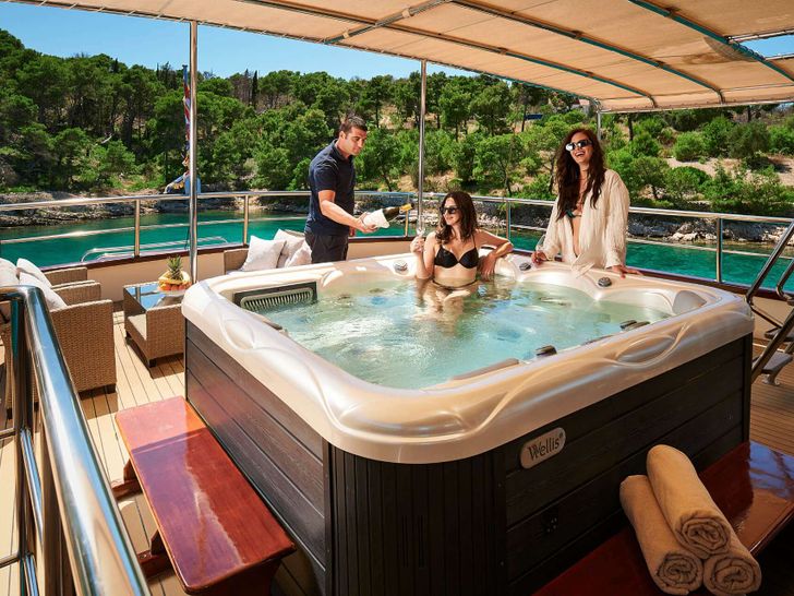 LUNA - Jacuzzi LUNA - Jacuzzi