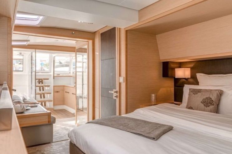 Charter Yacht SERENITY - Lagoon 630 - 4 Cabins - Nassau - Exumas - Staniel Cay - Bahamas