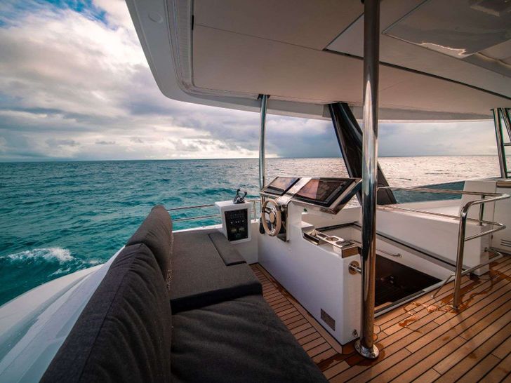 SERENITY Lagoon 630 - Flybridge SERENITY Lagoon 630 - Flybridge