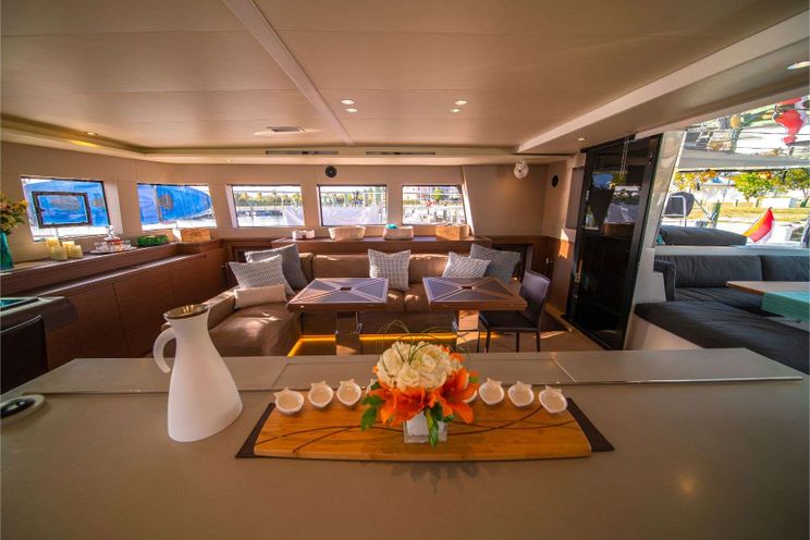 Charter Yacht SERENITY - Lagoon 630 - 4 Cabins - Nassau - Exumas - Staniel Cay - Bahamas