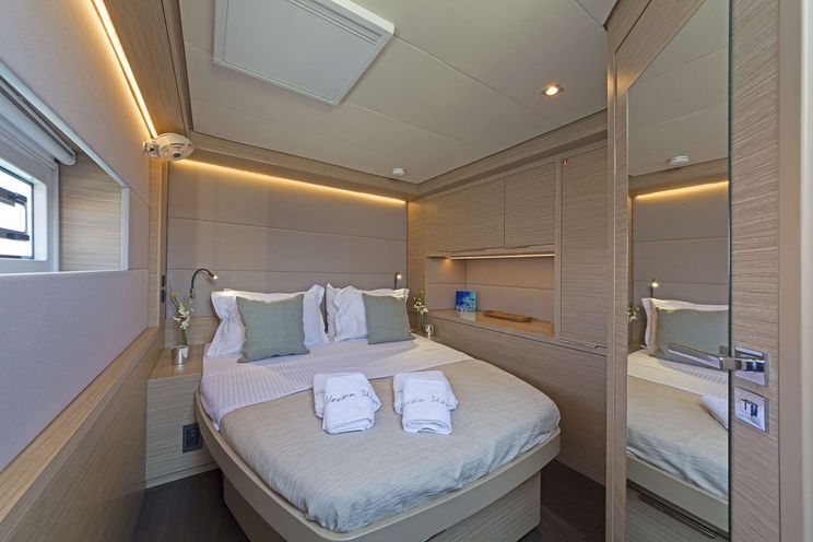 Charter Yacht VERINA STAR - Lagoon 55 - 5 Cabins - Athens - Hydra - Spetses