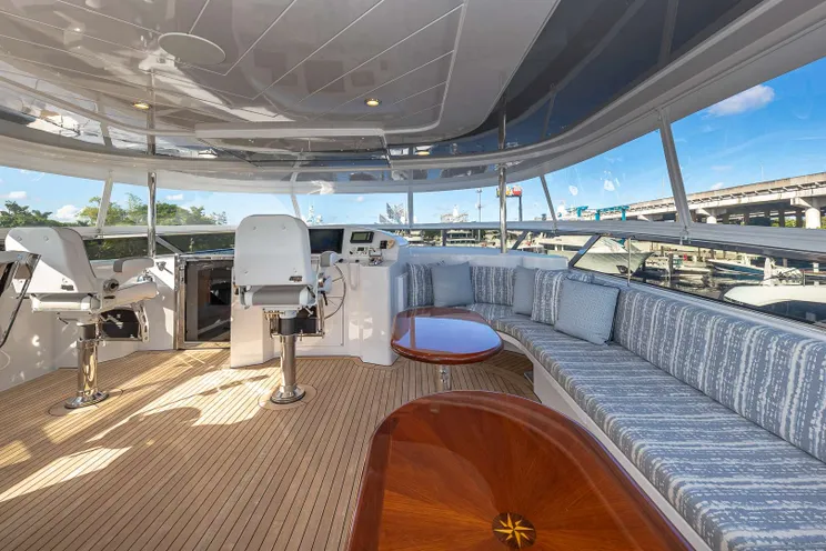 Charter Yacht NO SHORTCUTS - Westport 112 - 4 Cabins - Nassau - Staniel Cay - Exumas - Bahamas